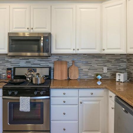 Amazing 2 Bedroom 7 Min From Disneyland W Free Parking Anaheim Exterior photo